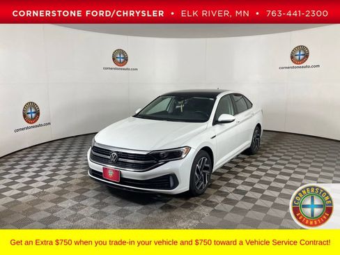 Used 2024 Volkswagen Jetta SEL image 1