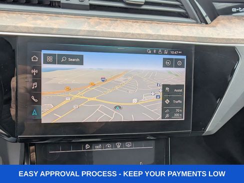 Used 2019 Audi e-tron Prestige w/ Prestige Package image 31