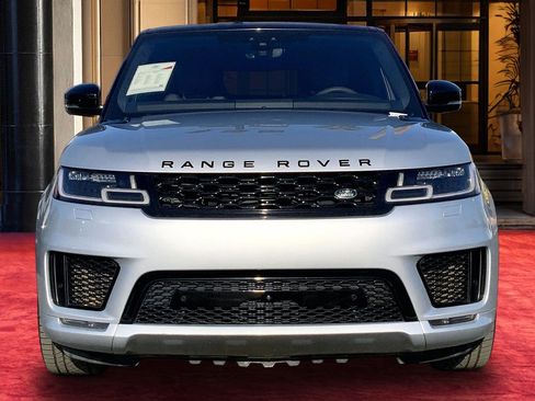 Used 2020 Land Rover Range Rover Sport HST image 3