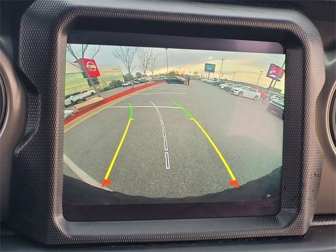 Used 2022 Jeep Wrangler Unlimited Sport image 27