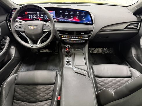 Used 2026 Cadillac CT5 V w/ Technology Package RWD image 17