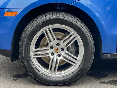 Used 2018 Porsche Macan image 39