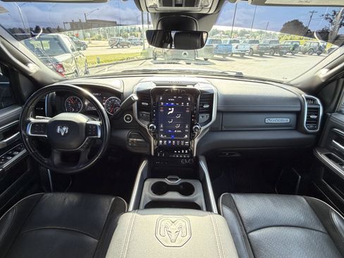 Used 2019 RAM 2500 Laramie w/ Night Edition AWD/4WD image 11