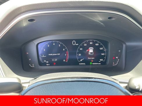 Used 2025 Acura Integra FWD image 13