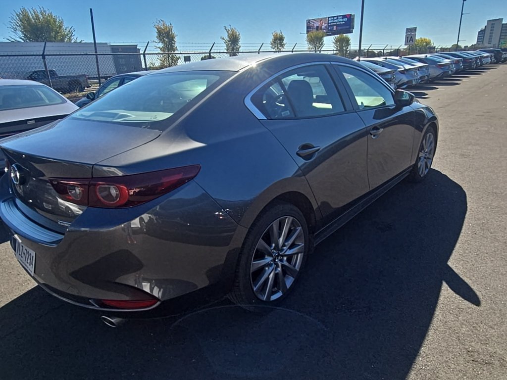 Used 2025 MAZDA MAZDA3 s FWD image 3