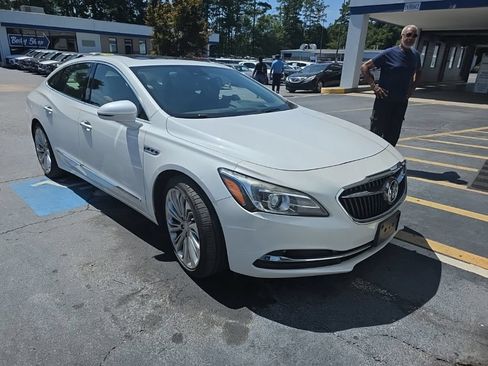 Used 2018 Buick LaCrosse Premium w/ Dynamic Drive Package FWD image 2