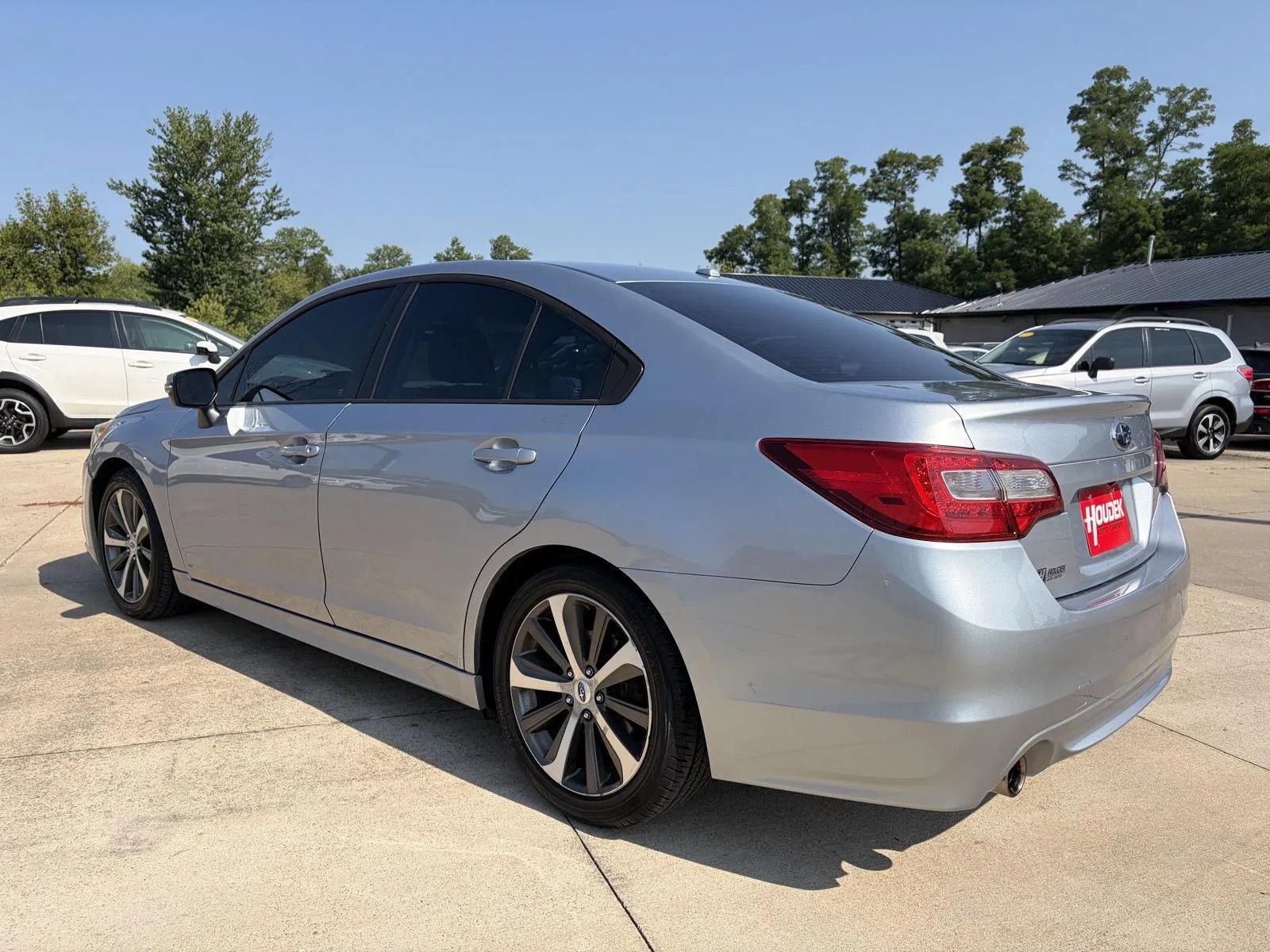 Used 2015 Subaru Legacy 2.5i Limited AWD/4WD image 6