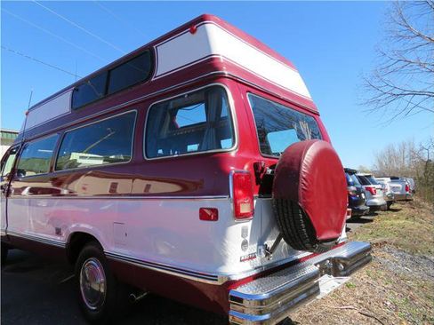 Used 1989 Dodge B350 Passenger image 34