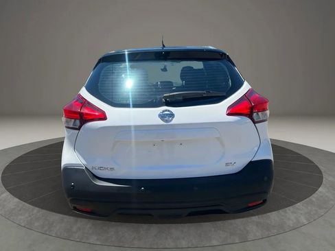 Used 2020 Nissan Kicks SV FWD image 6