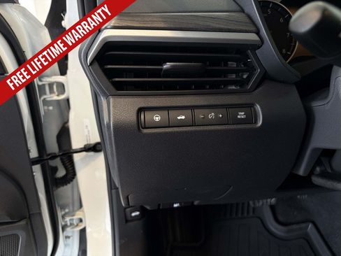 Used 2024 Nissan Altima 2.5 SV w/ SV Premium Package FWD image 35