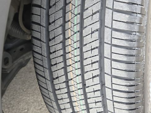 Used 2019 Lexus UX 200 F Sport image 29