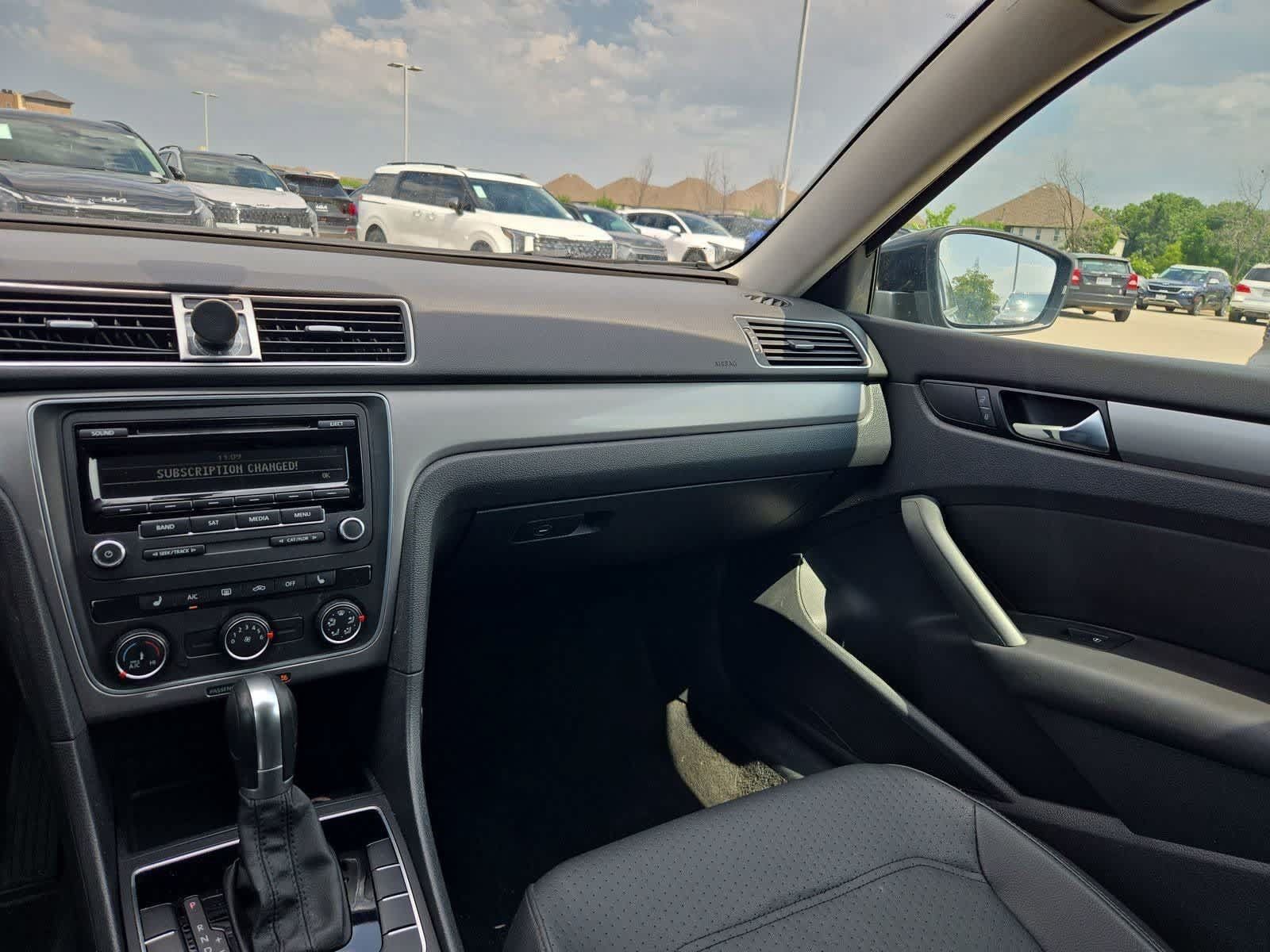 Used 2015 Volkswagen Passat 1.8T FWD image 5