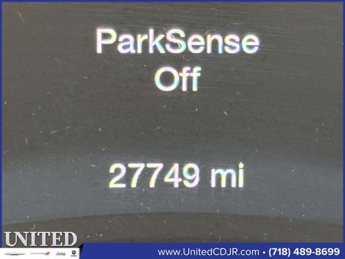 Used 2020 Jeep Grand Cherokee Laredo image 30