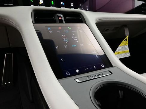 Used 2025 Porsche Taycan GTS image 11