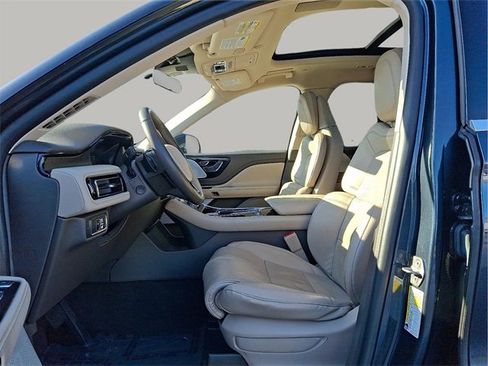 Used 2021 Lincoln Aviator Reserve w/ Equipment Group 202A image 12