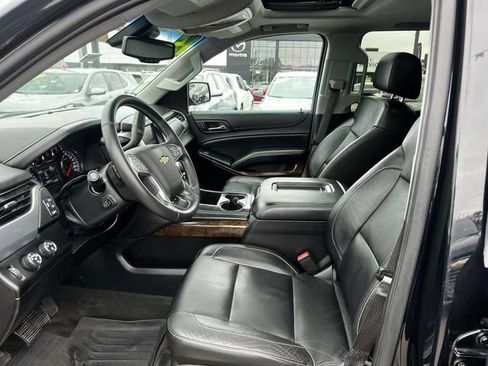 Used 2015 Chevrolet Suburban LT w/ Luxury Package AWD/4WD image 18