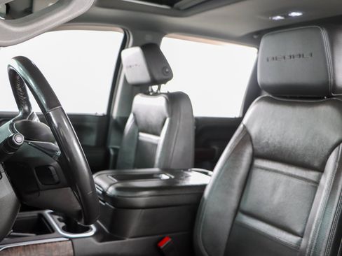 Used 2021 GMC Sierra 2500 Denali w/ Technology Package AWD/4WD image 27