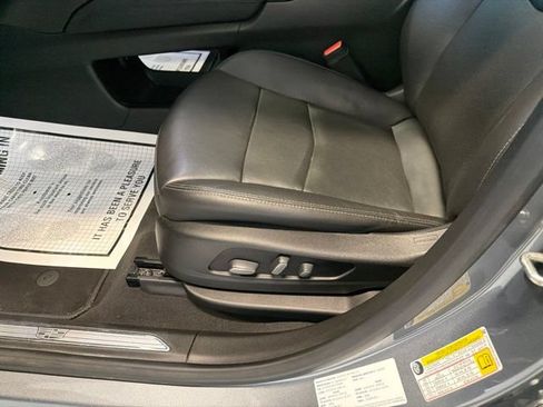 Used 2020 Cadillac XT5 Premium Luxury AWD/4WD image 15