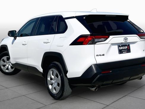Used 2023 Toyota RAV4 LE FWD image 12