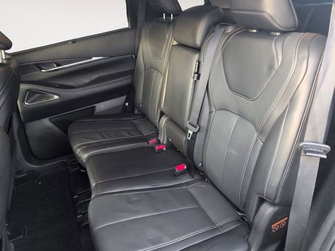 Used 2022 INFINITI QX60 Sensory w/ Cargo Package image 13