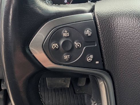 Used 2019 Chevrolet Suburban Premier AWD/4WD image 18