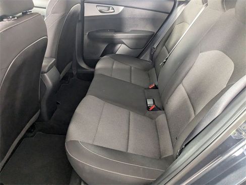 Used 2022 Kia Forte LXS w/ LXS Technology Package image 23