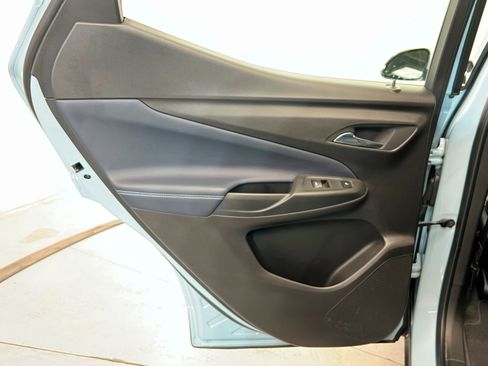 Used 2022 Chevrolet Bolt EUV Premier image 19