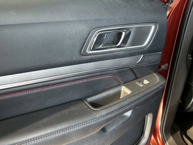 Used 2016 Ford Explorer Sport w/ Equipment Group 401A AWD/4WD image 24