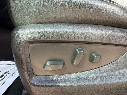 Used 2018 Chevrolet Silverado 1500 LT w/ All Star Edition AWD/4WD image 20