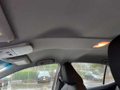 Used 2018 Toyota Camry LE image 27