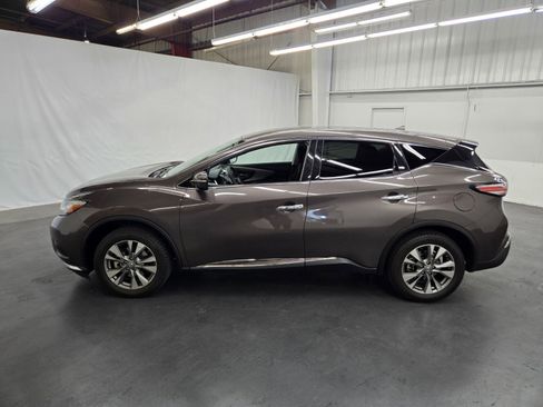 Used 2015 Nissan Murano S w/ Navigation Package FWD image 2