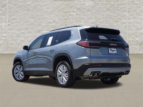 Used 2025 GMC Acadia Elevation w/ Elevation Premium Package AWD/4WD image 5
