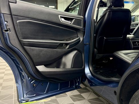 Used 2019 Ford Edge SEL w/ Equipment Group 201A image 6