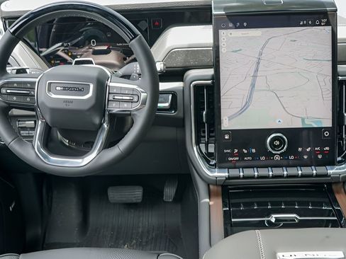 New 2026 GMC Yukon Denali w/ Denali Reserve Package AWD/4WD image 22