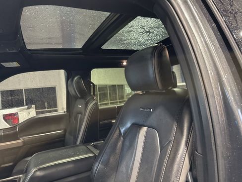 Used 2018 Ford F150 Platinum w/ Equipment Group 701A Luxury image 21