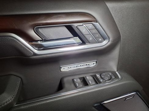 New 2025 GMC Sierra 1500 Denali w/ Technology Package image 13