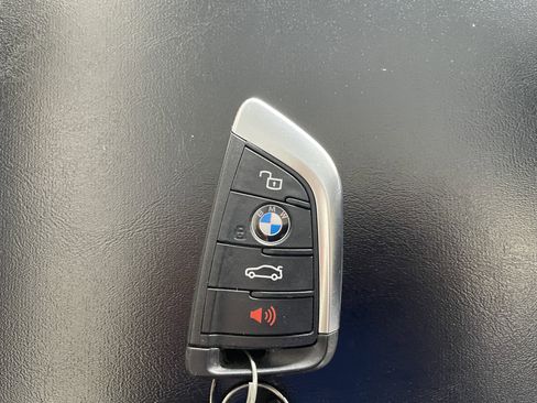 Used 2022 BMW 330i xDrive Sedan w/ Driving Assistance Package image 23