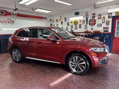 Used 2018 Audi Q5 2.0T Premium Plus w/ Premium Plus Package AWD/4WD image 4
