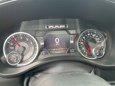 Used 2020 RAM 1500 Laramie image 11
