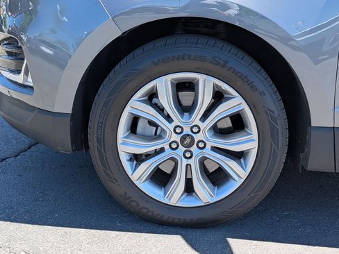 Used 2024 Ford Edge Titanium AWD/4WD image 13