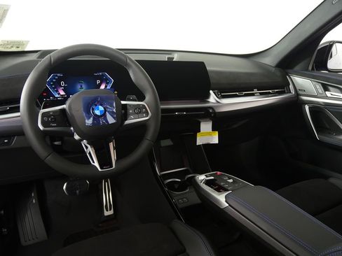Used 2026 BMW X1 xDrive28i w/ Technology Package image 17