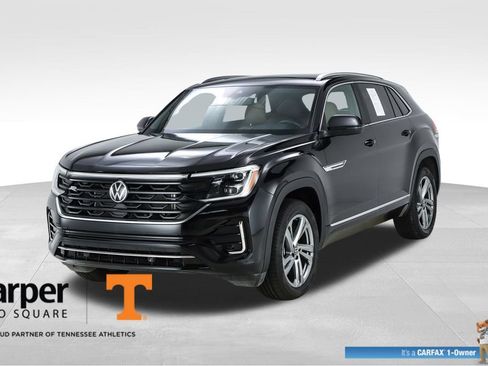 Used 2024 Volkswagen Atlas Cross Sport SEL R-Line AWD/4WD image 1