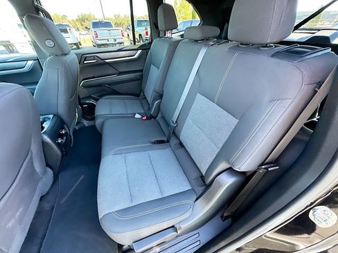 Used 2025 GMC Acadia Elevation image 22