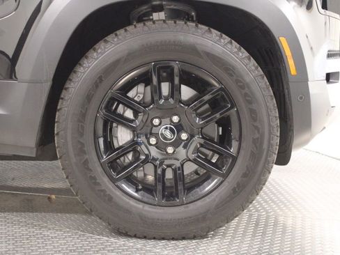 Used 2025 Land Rover Defender 110 S AWD/4WD image 14