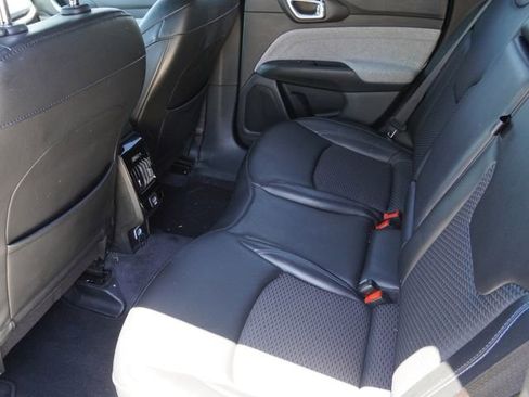Used 2023 Jeep Compass Latitude AWD/4WD image 13