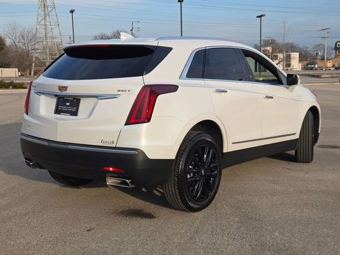 New 2025 Cadillac XT5 Luxury image 12