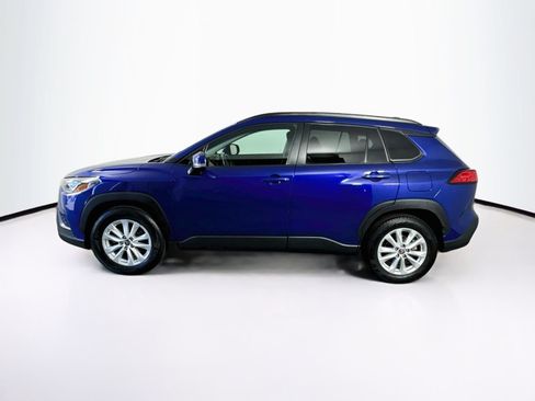 Used 2024 Toyota Corolla Cross LE w/ Moonroof Package AWD/4WD image 4