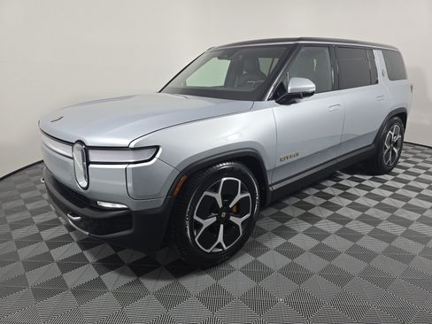 Used 2024 Rivian R1S Adventure AWD/4WD image 1
