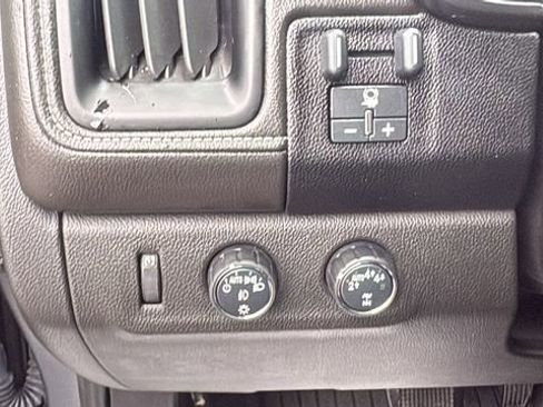 Used 2021 GMC Canyon Denali image 19