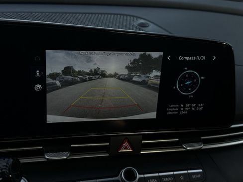 Certified 2024 Hyundai Elantra SEL FWD image 19